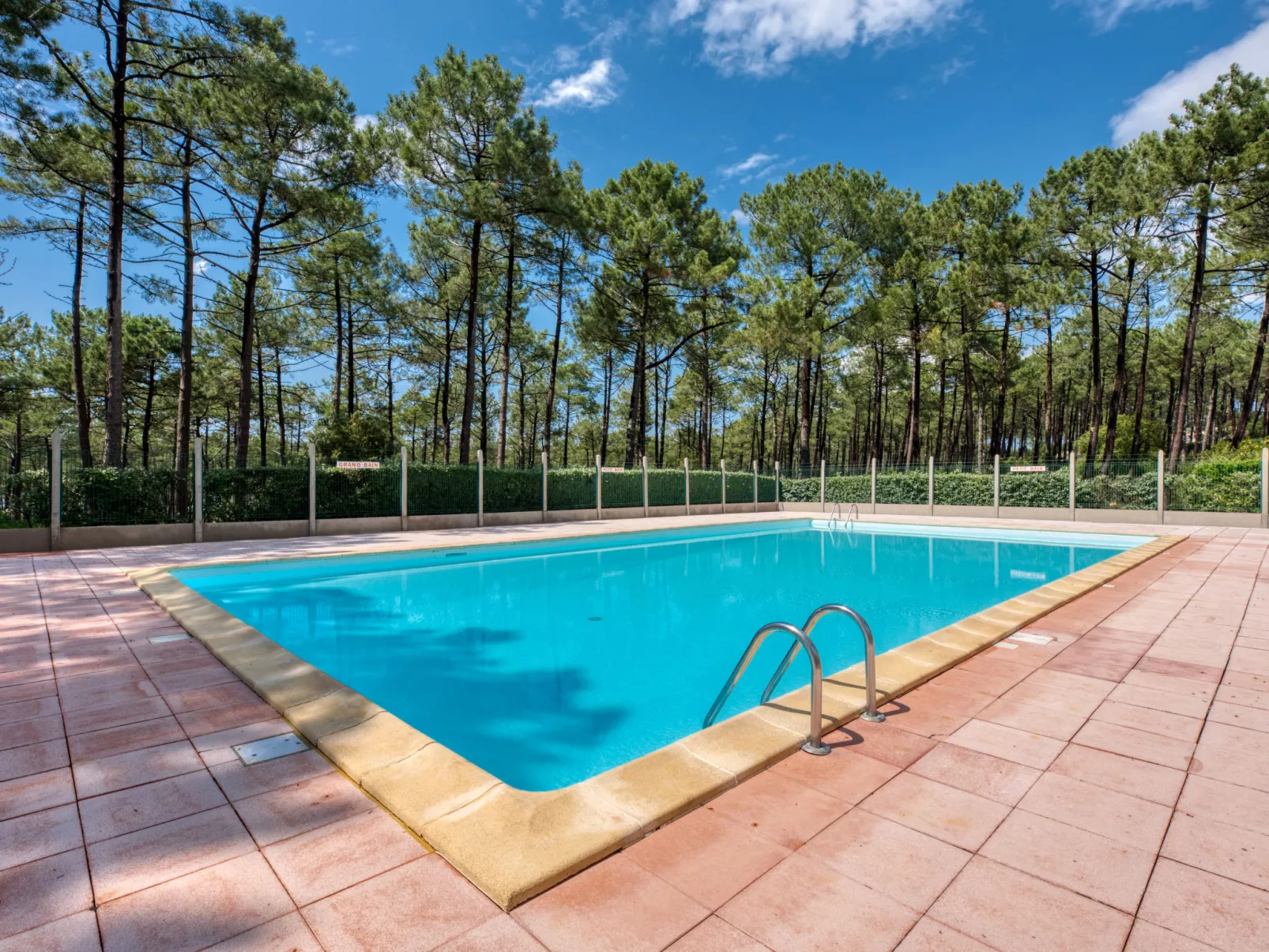 Les Palombes - Buiten