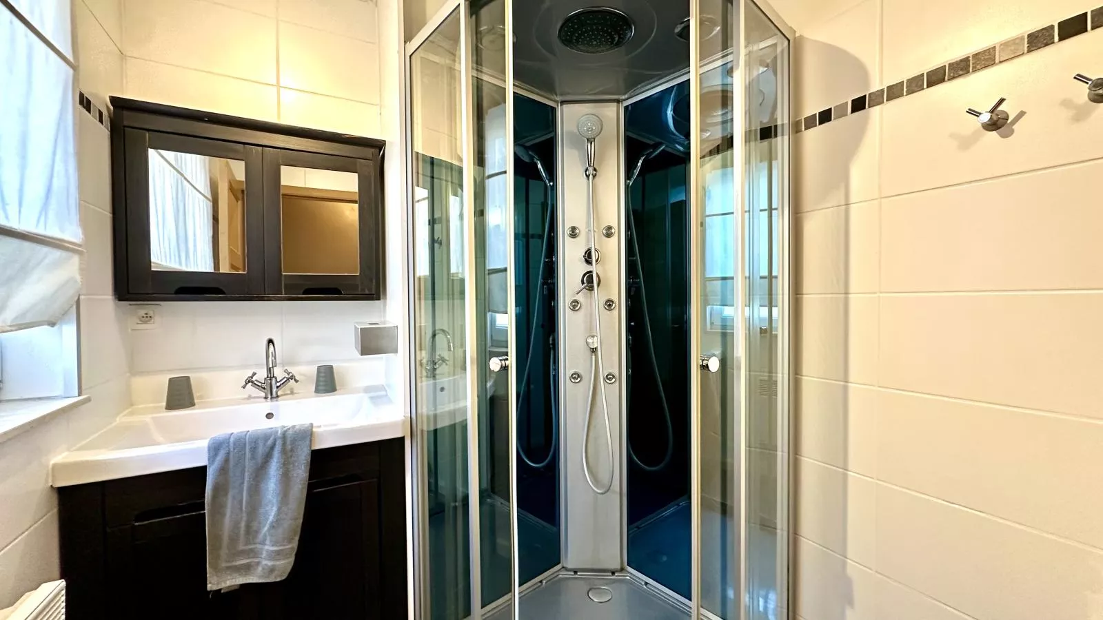 Le Petit Vallon - Badkamer