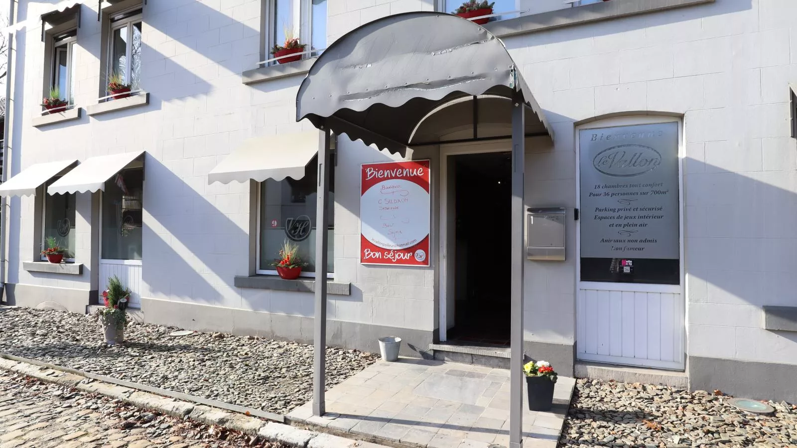 Le Grand Vallon - Hal-ontvangst