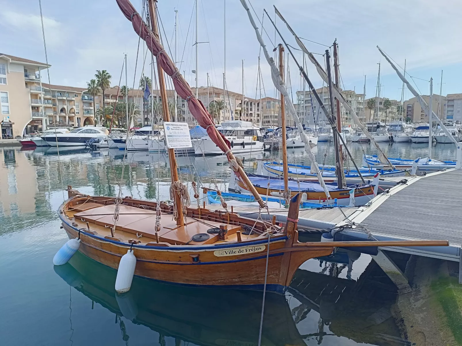 Port d'Attache - Omgeving