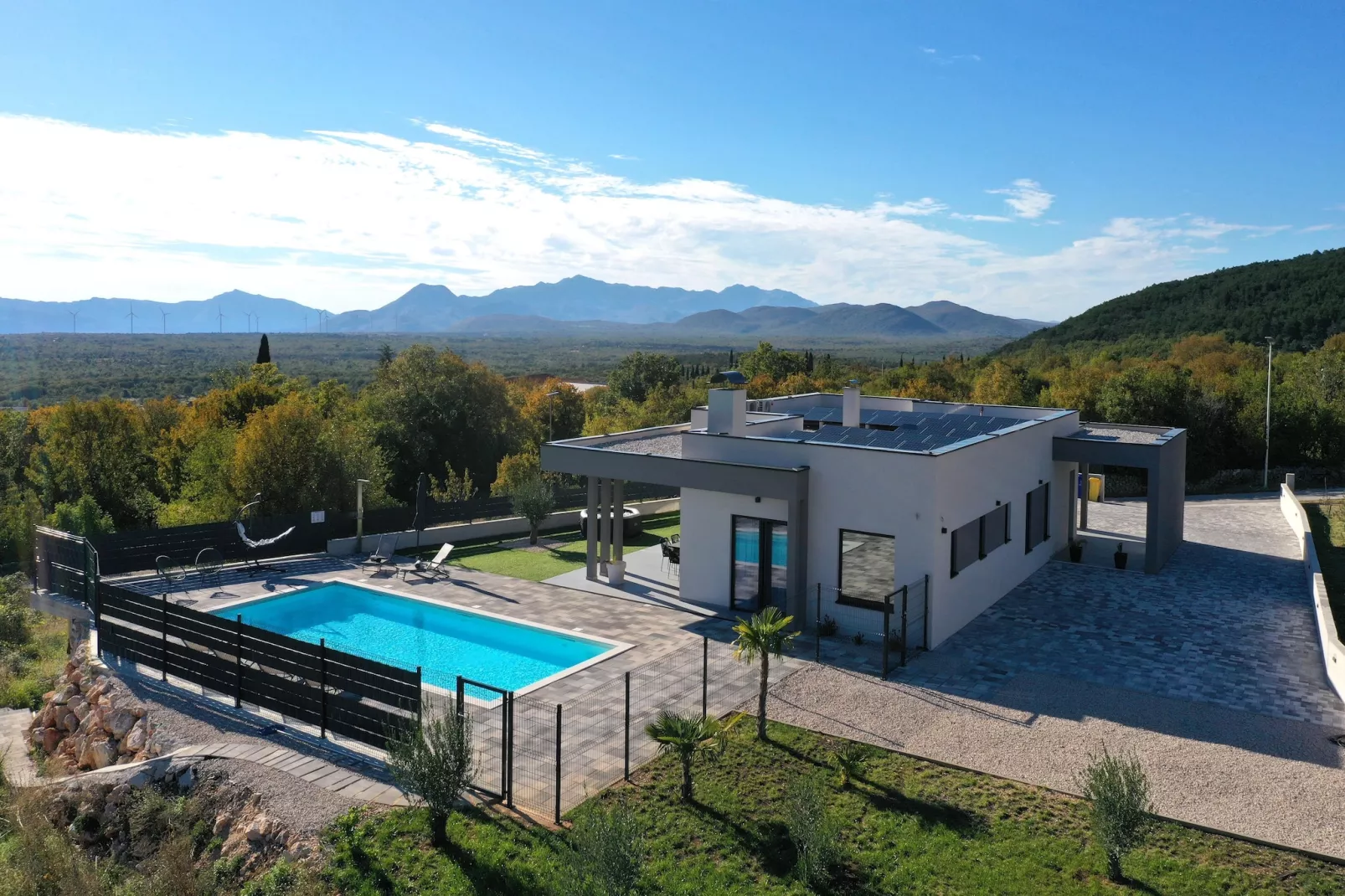 Villa Olive Residence - Buitenkant zomer