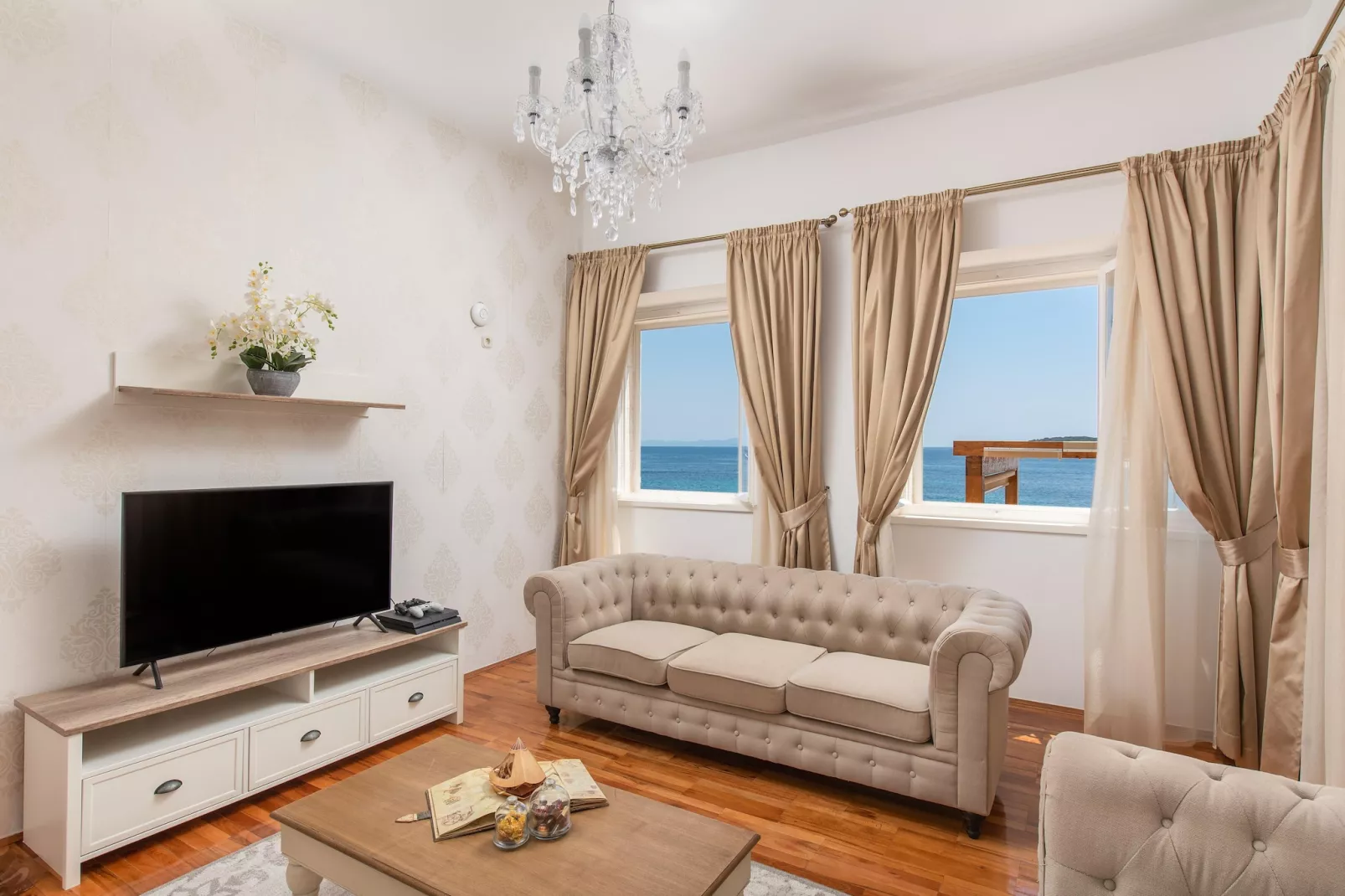 Villa AdriaStone - Woonkamer