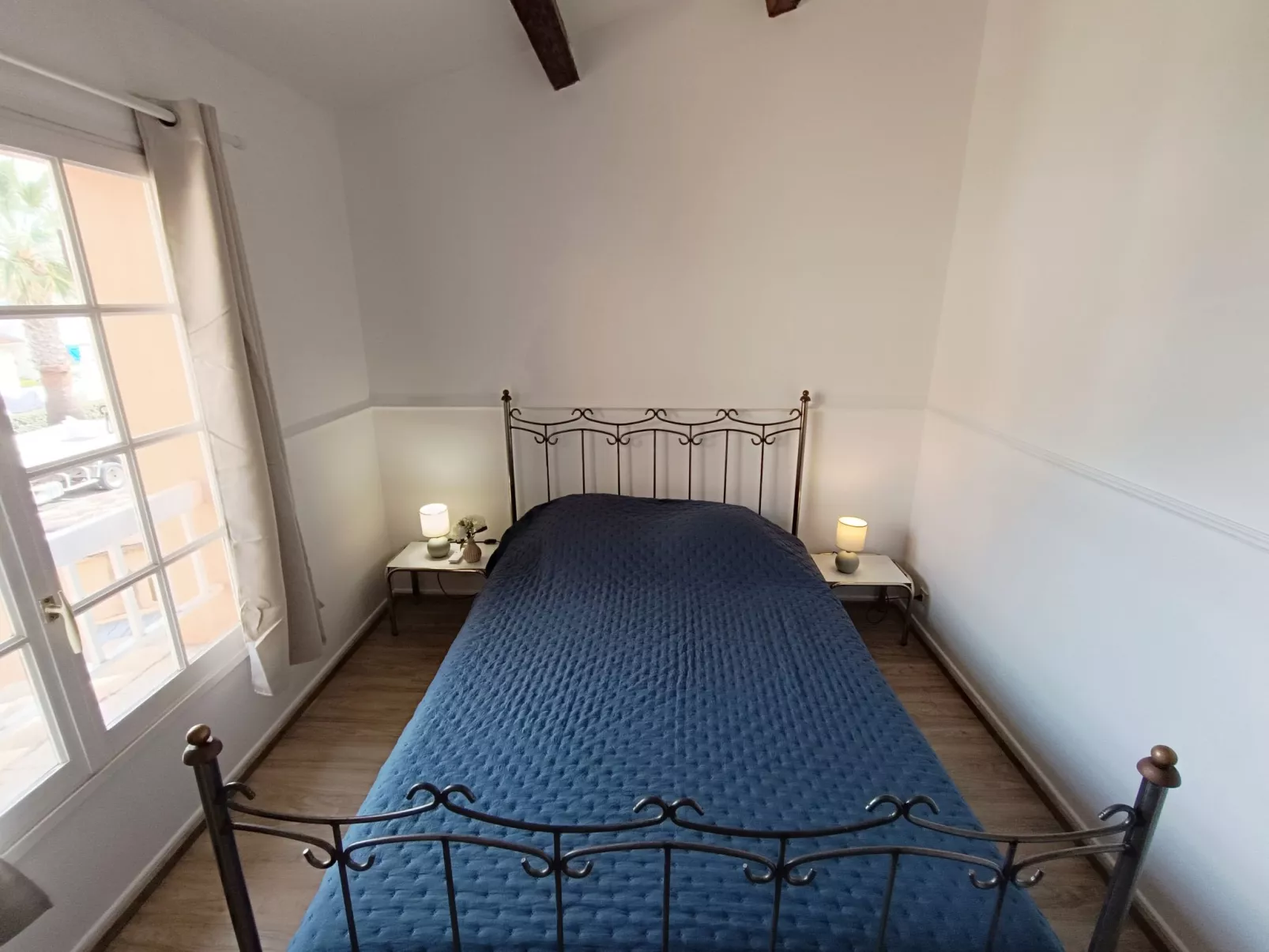 Les Troenes - Binnen