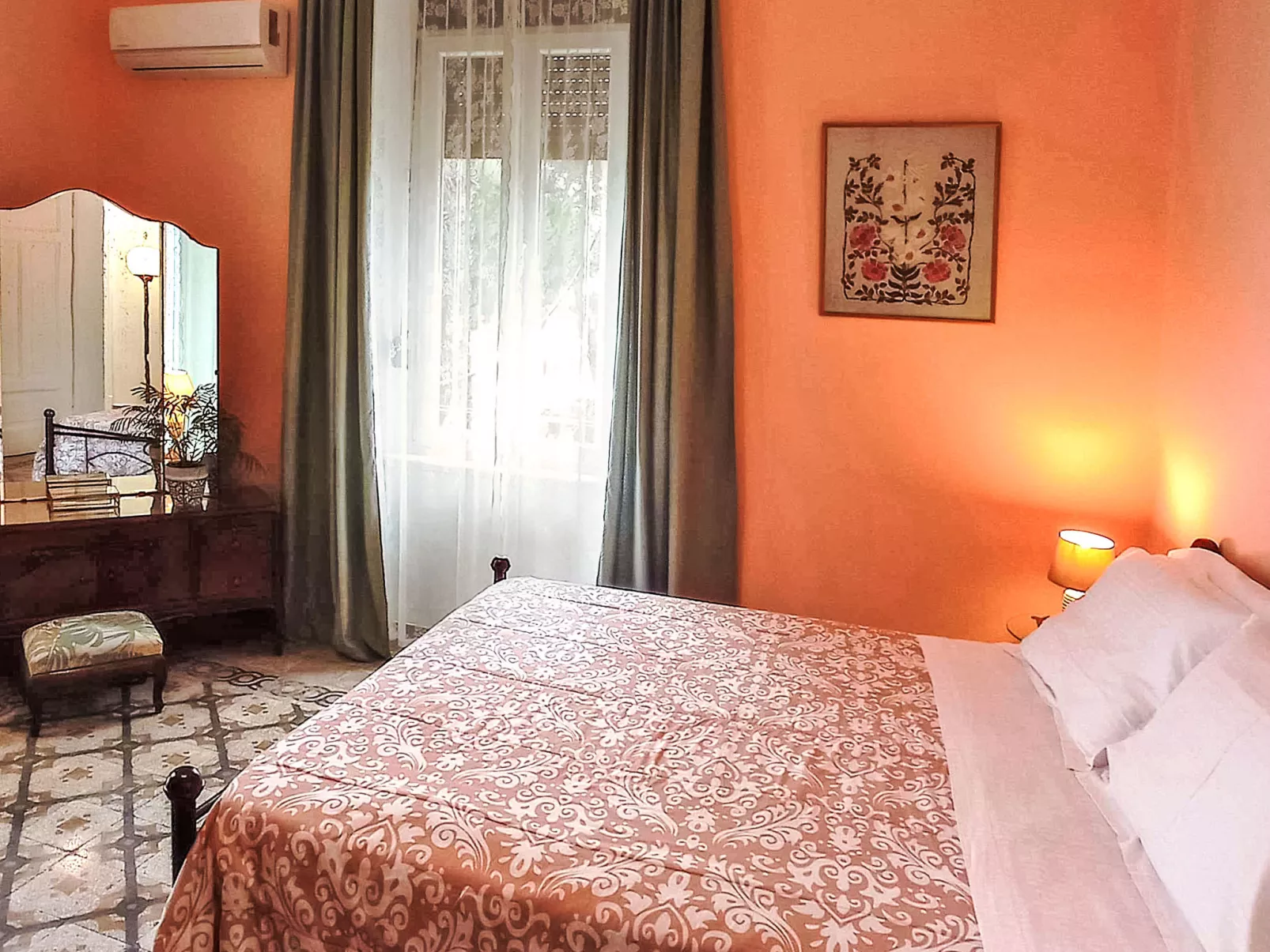 Wohnung mit Meerblick und großer Terrasse - Binnen