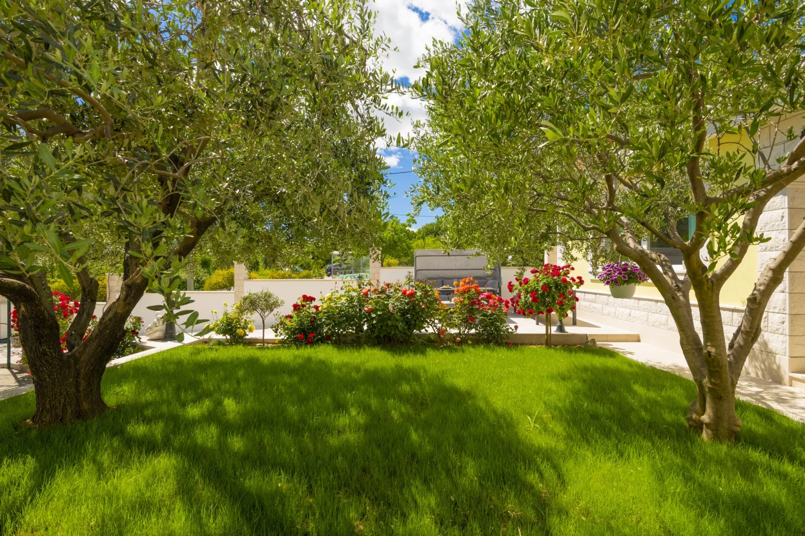 Holiday Home Maslina - Tuinen zomer