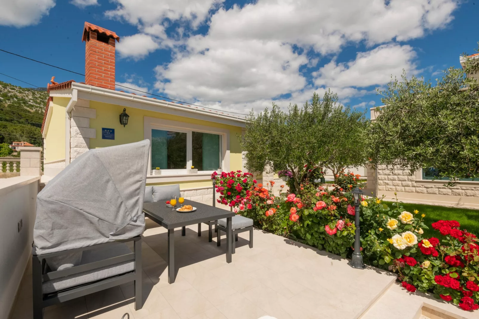 Holiday Home Maslina - Tuinen zomer