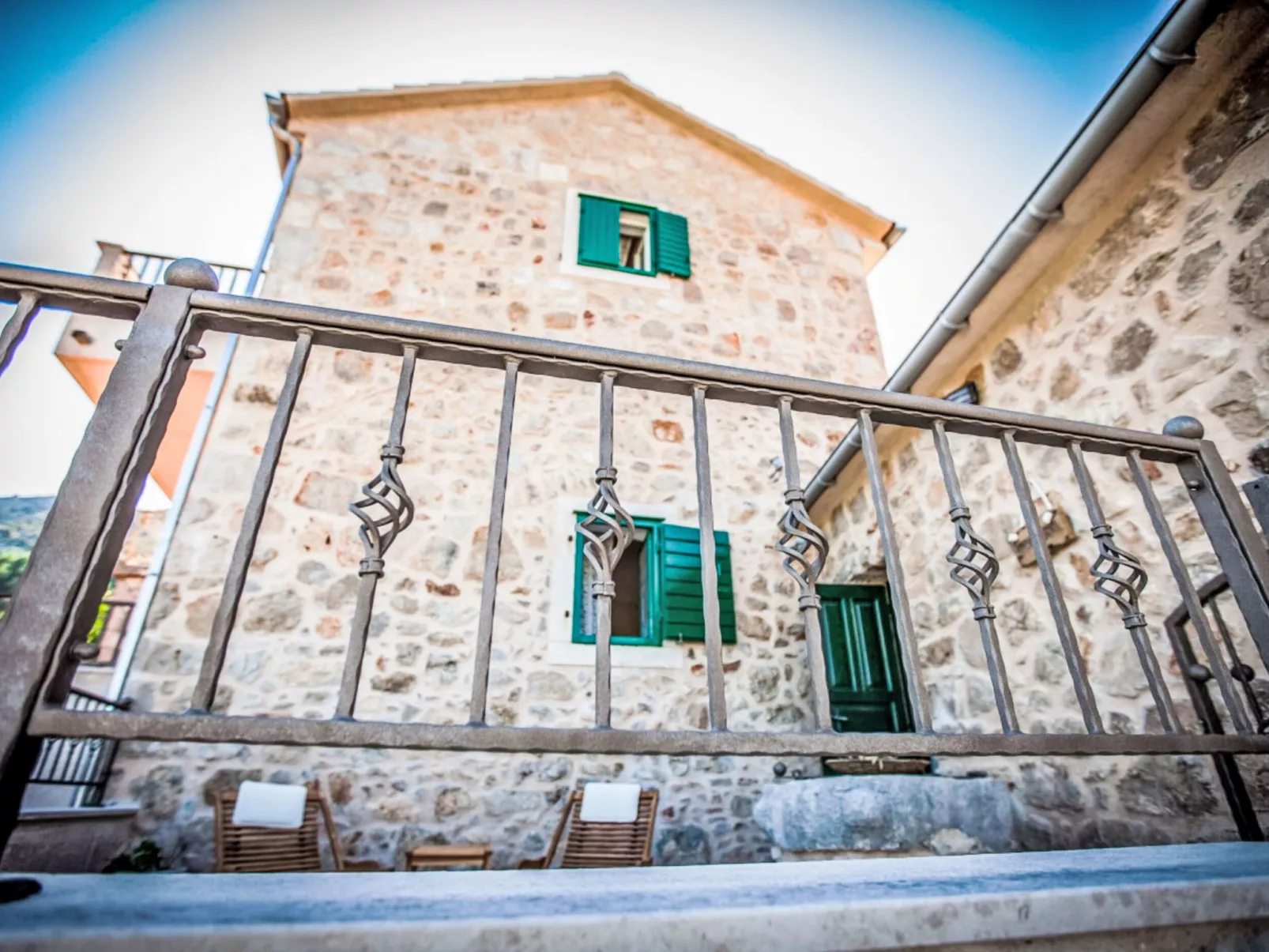 Natura with private pool - Buiten