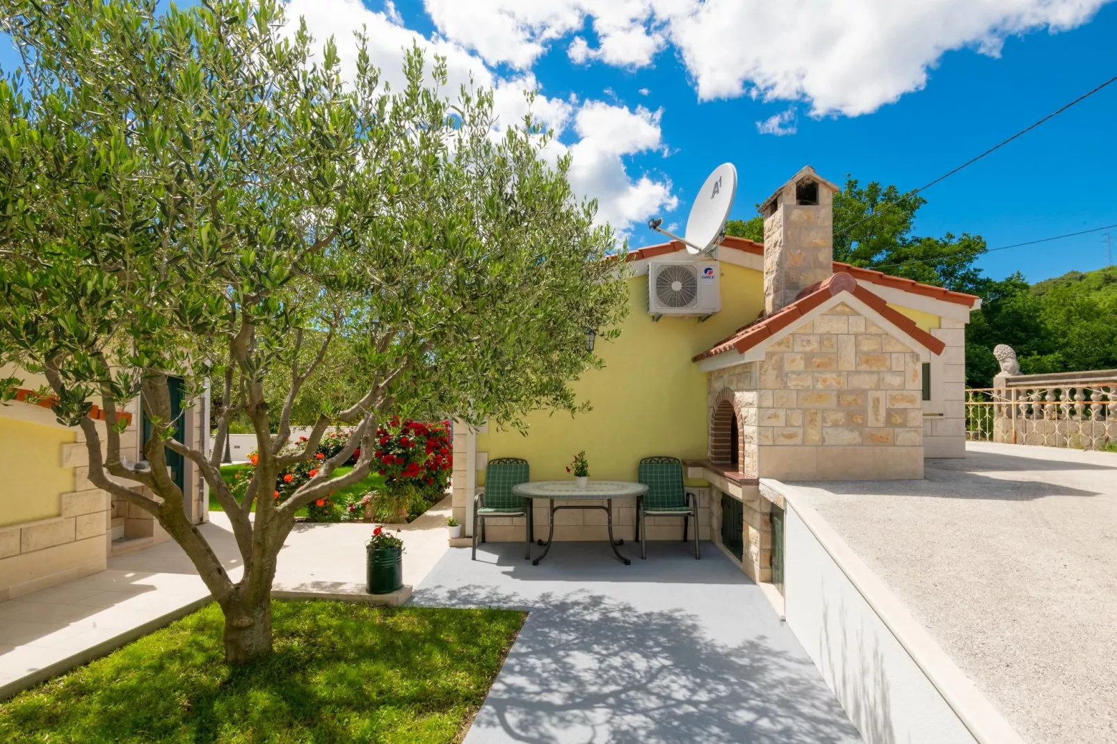 Holiday Home Maslina - Tuinen zomer