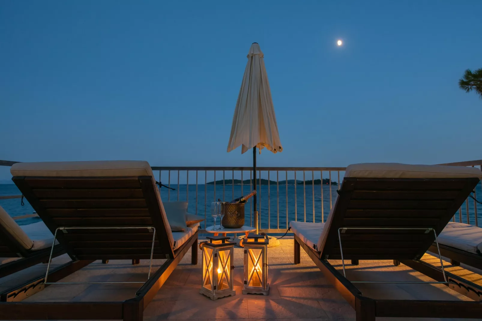 Villa AdriaStone - Uitzicht zomer