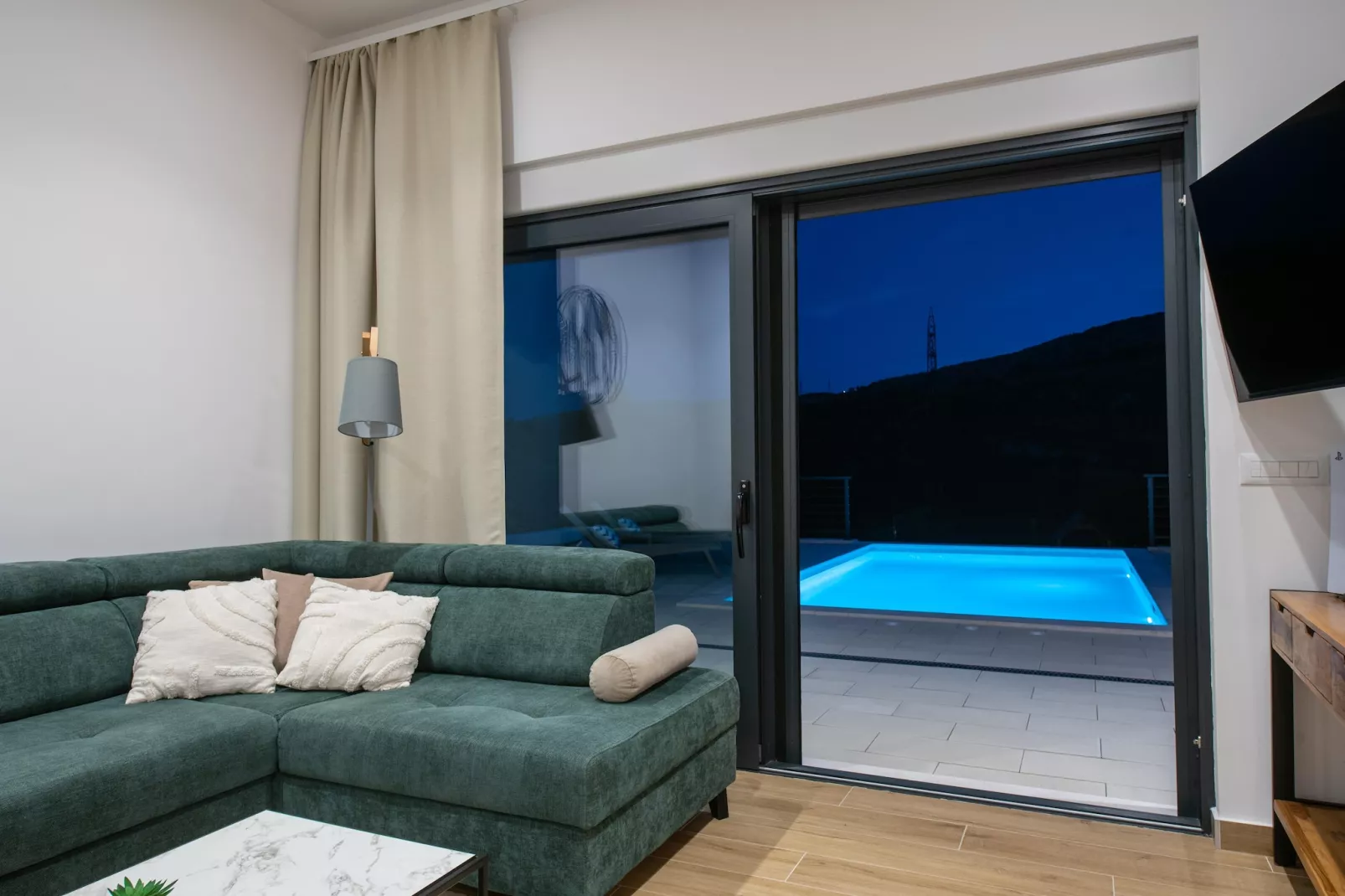 Villa Nacle - Woonkamer