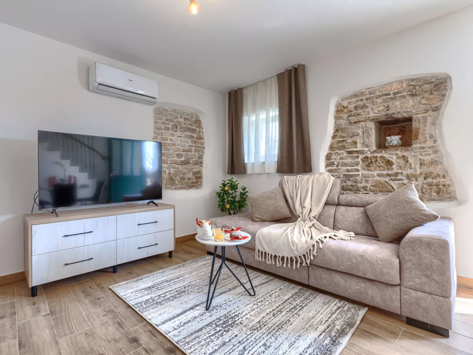 Tone i Maria - Binnen