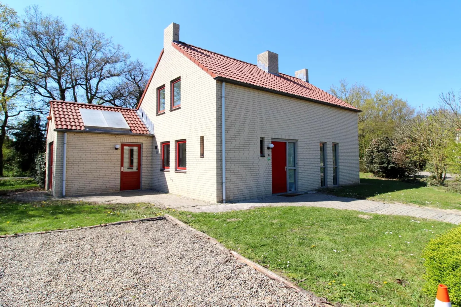 8 - Persons Family bungalow