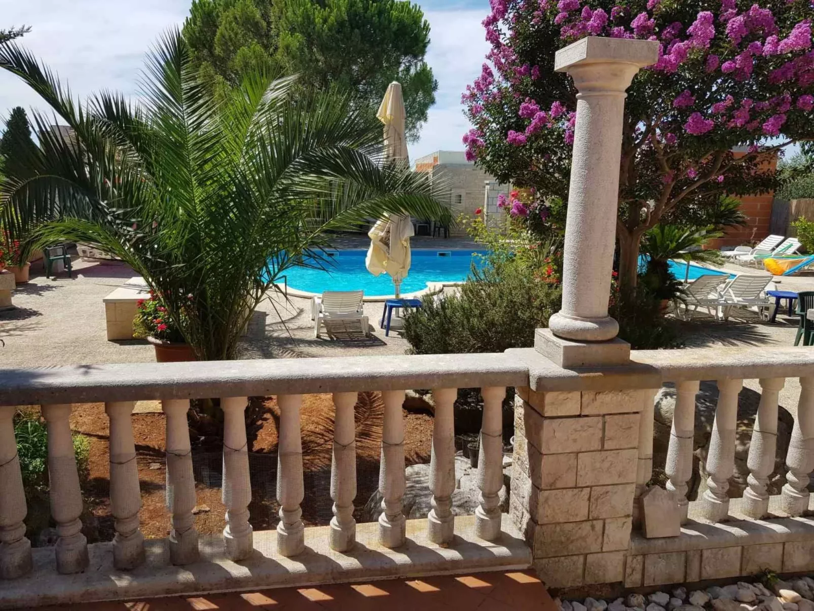 Wohnung mit Schwimmbad