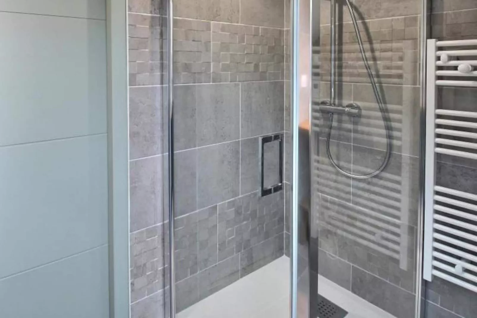 Joli Gite de vacances à Neulliac - Badkamer