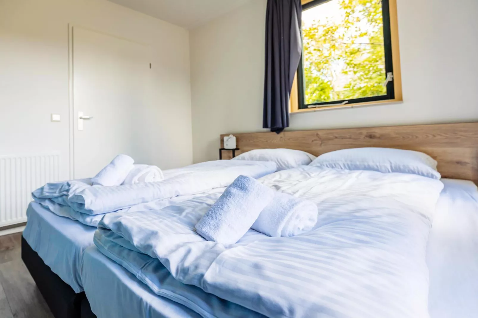 6 - Persons Lakeside Child-friendly Bungalow - Slaapkamer