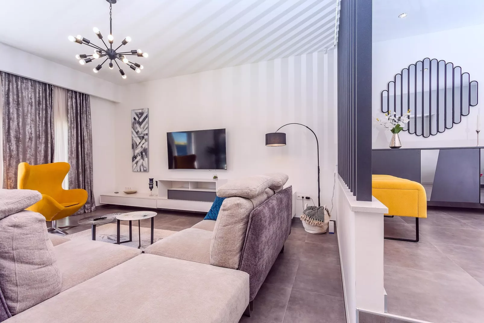 VILLA CASA MIA LUXURY RETREAT WITH SWIMMING POOL - Woonkamer