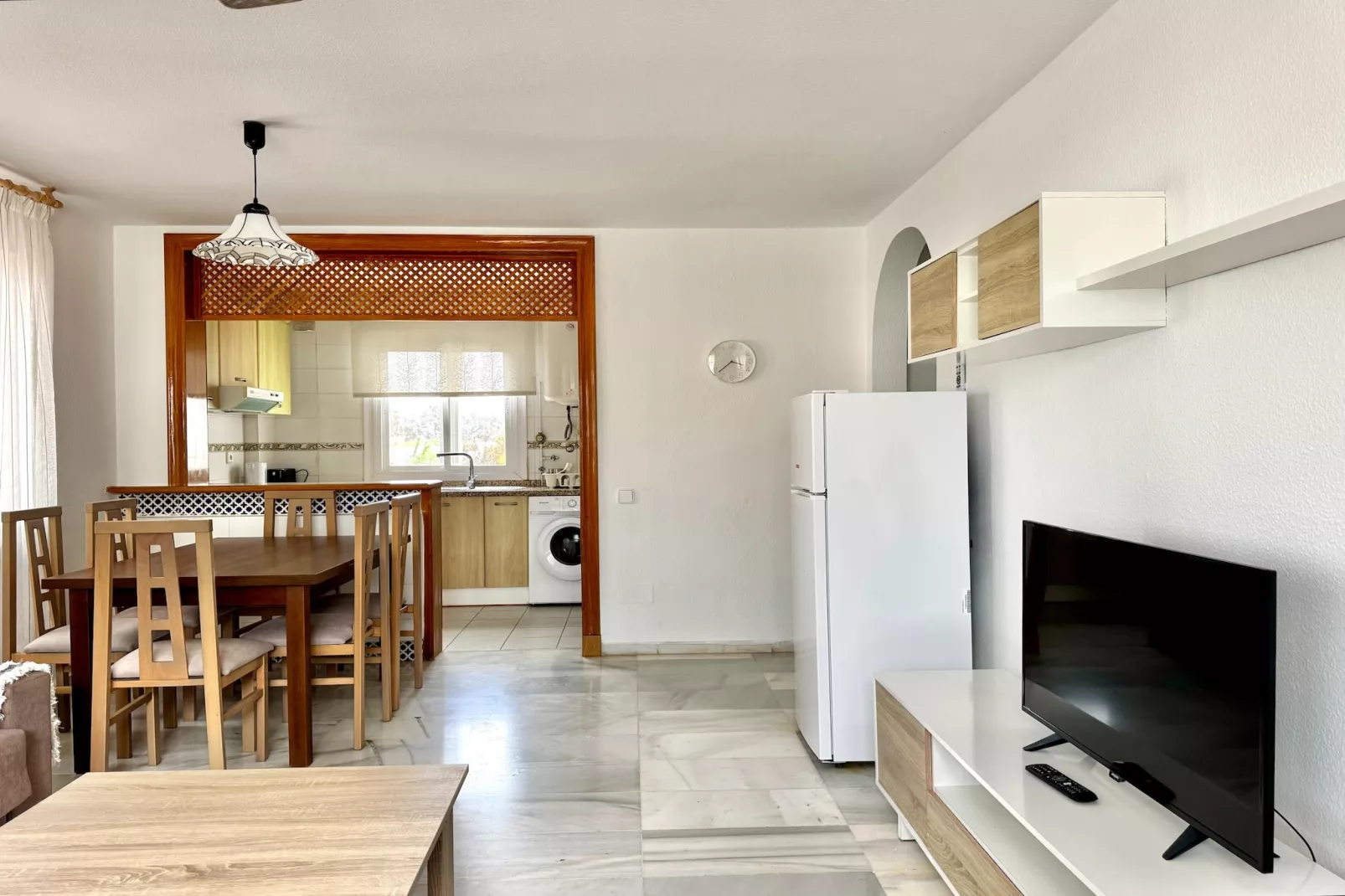 Golf Center 13 1-24 - Woonkamer