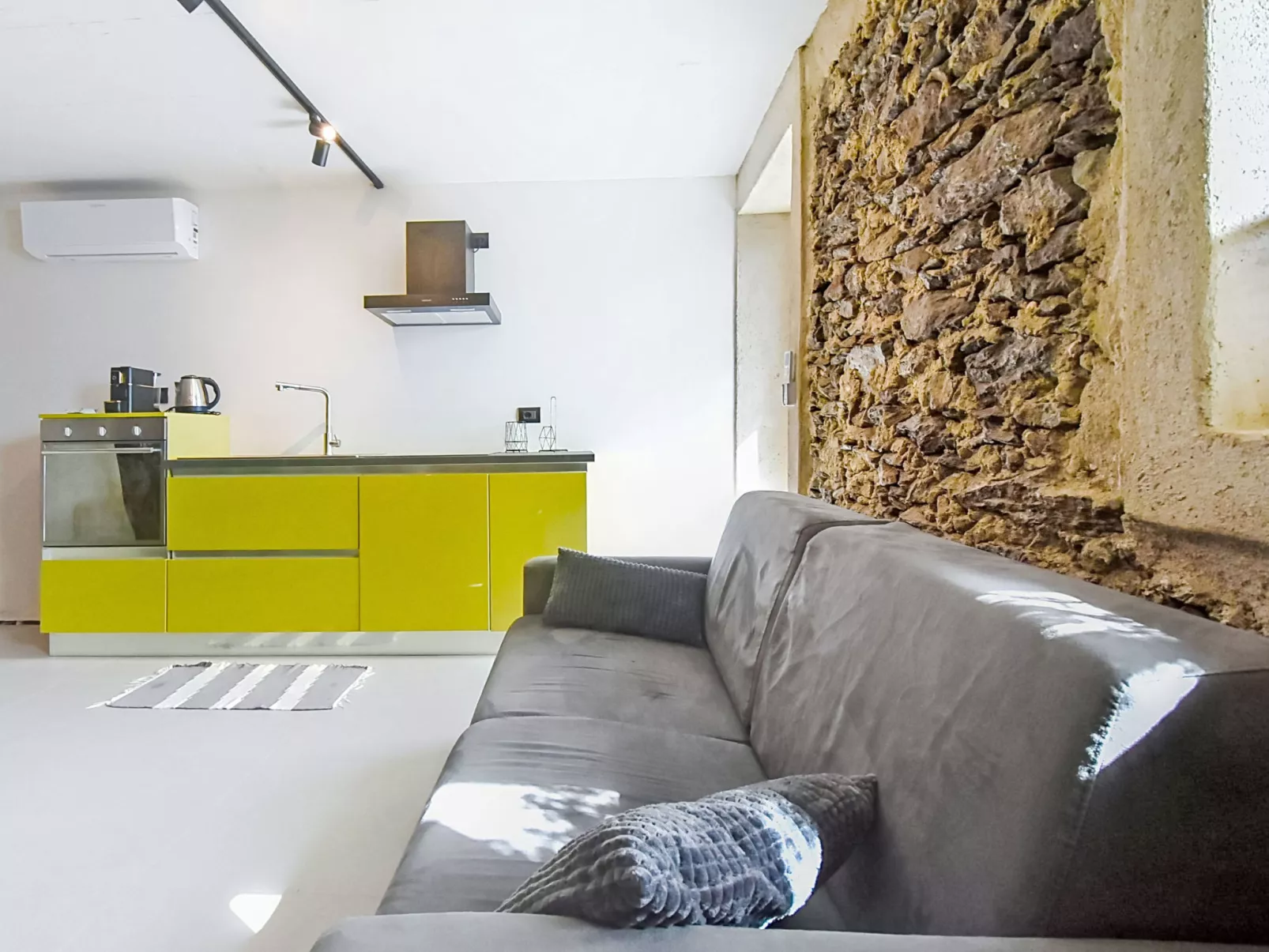 Al Vignale - La Grotta - Binnen