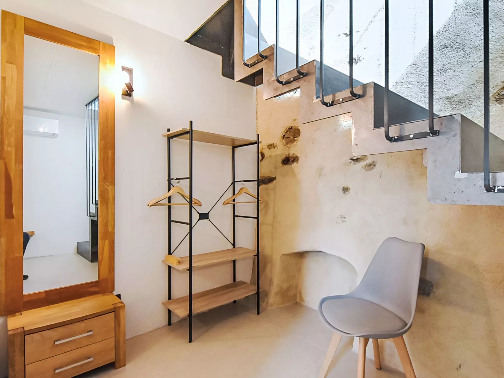 Al Vignale - La Vista - Binnen