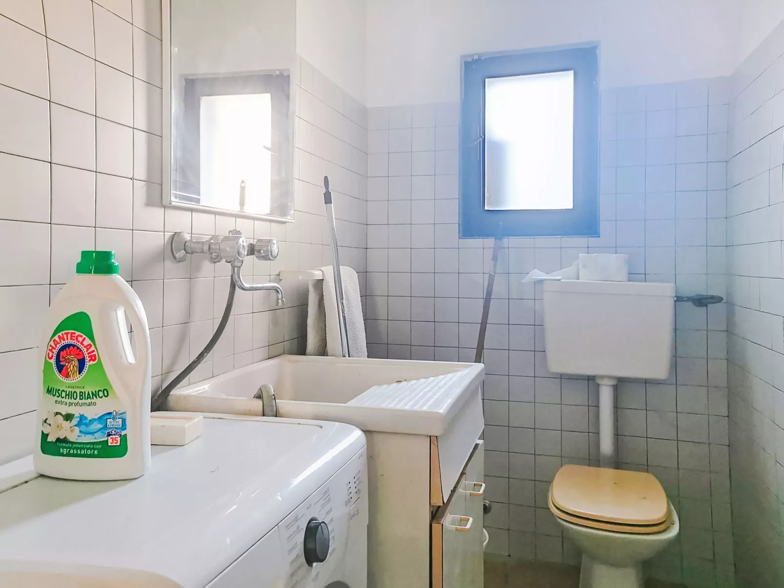 Velia's House - Binnen