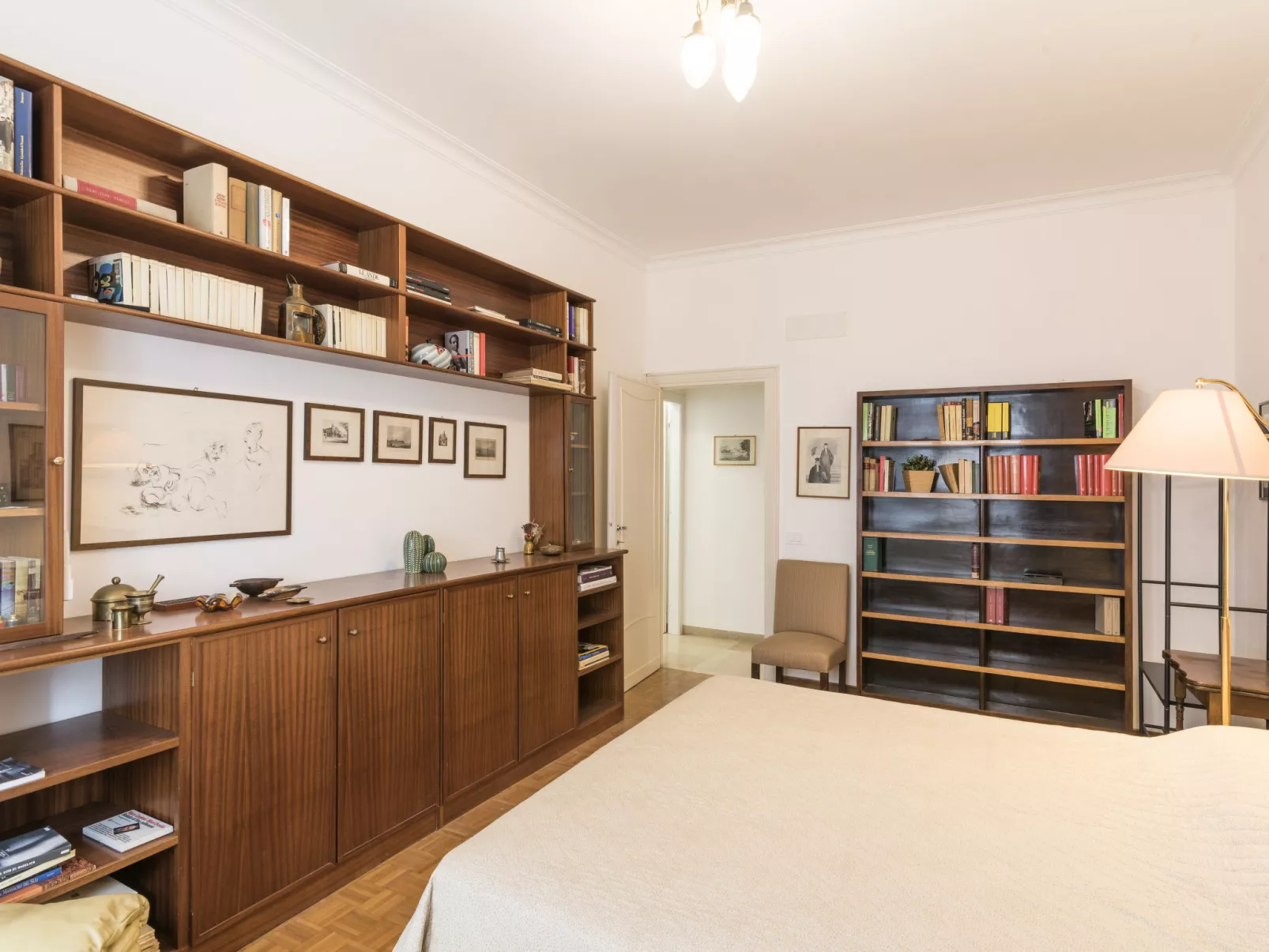 AMP Vatican Home - Binnen