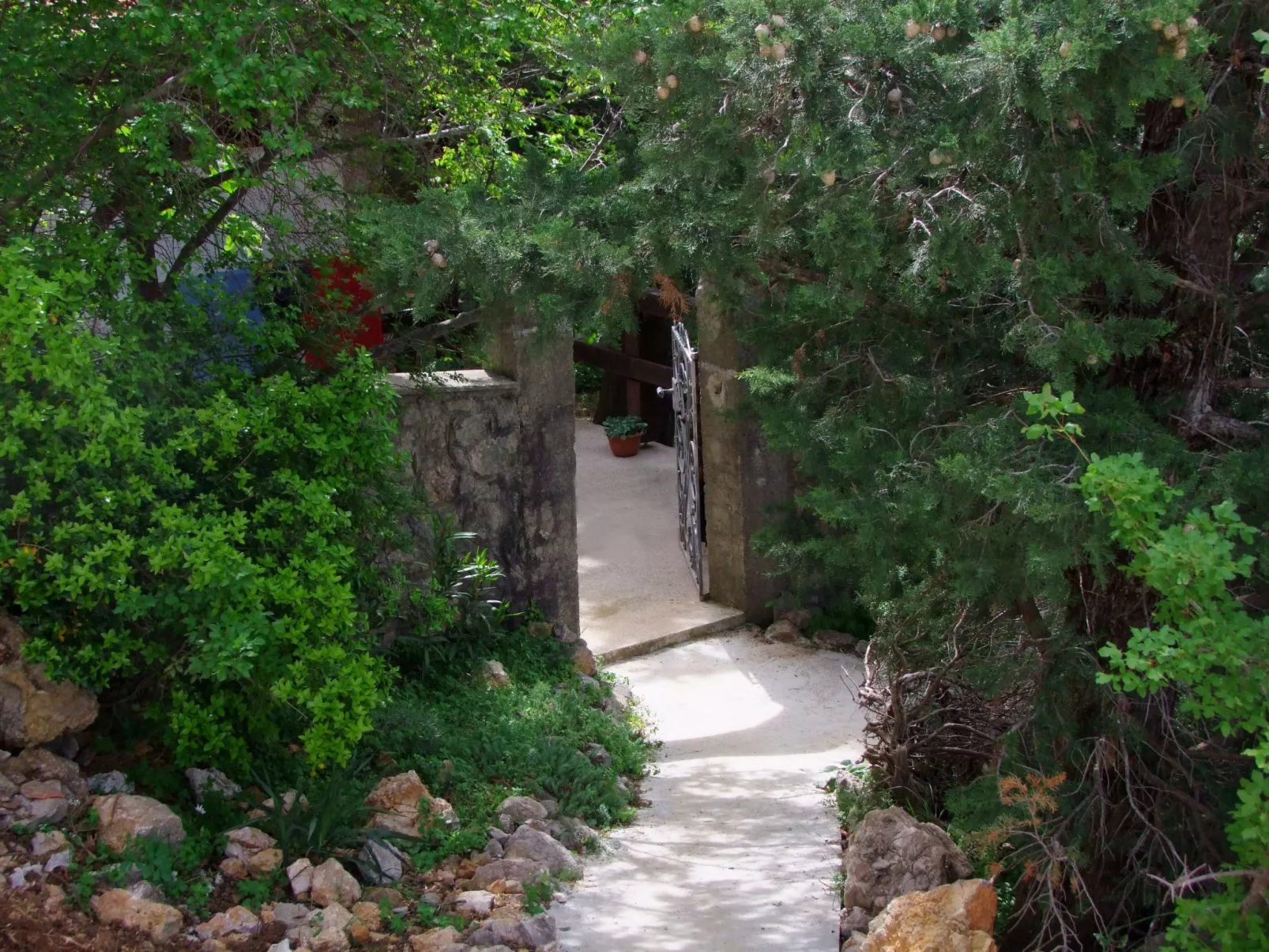 Mit Pool in Lukovo Sugarje - Buiten