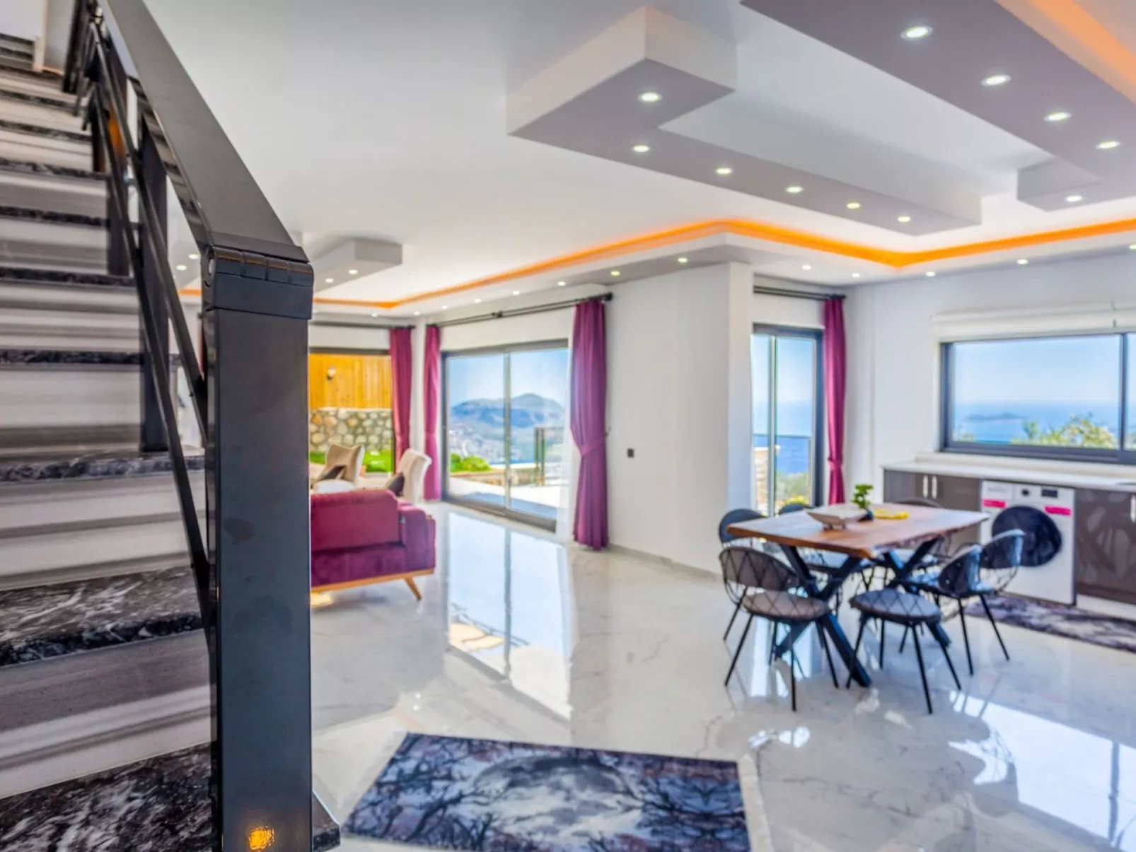 Villa Bajon mit Infinitypool und Meerblick - Binnen