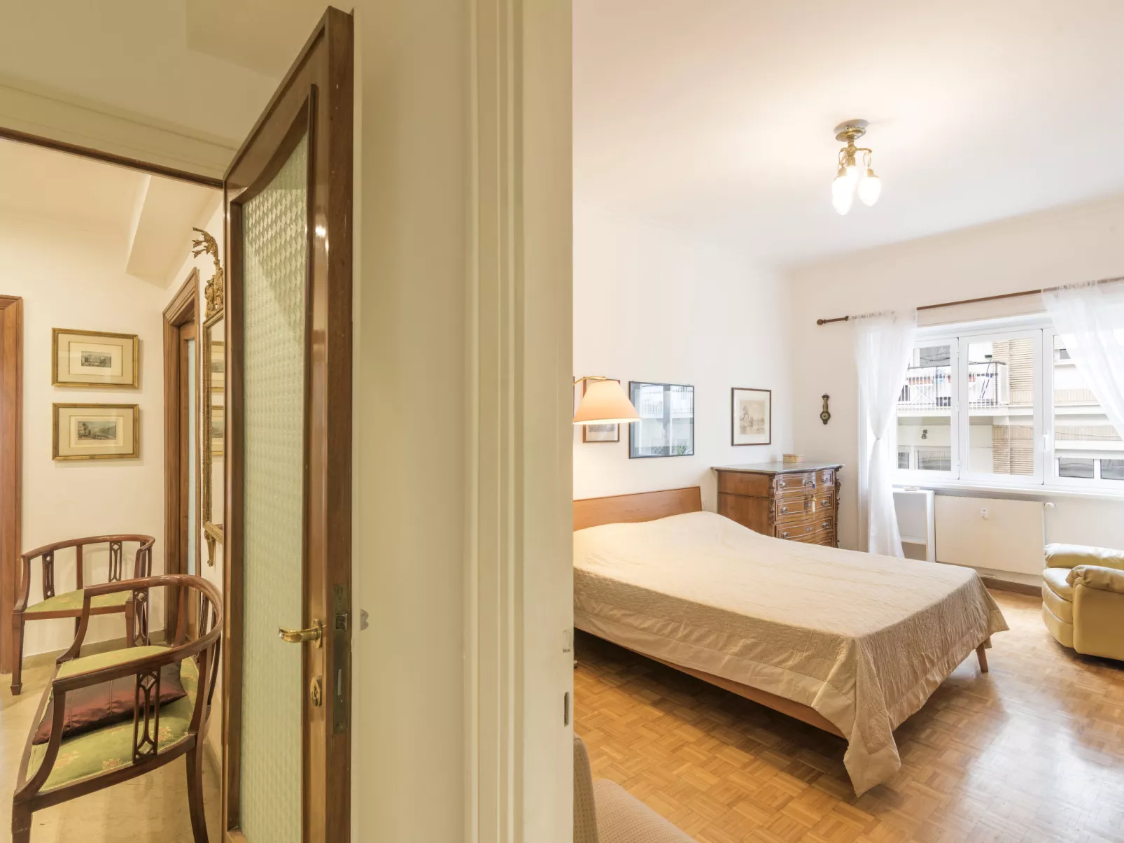 AMP Vatican Home - Binnen