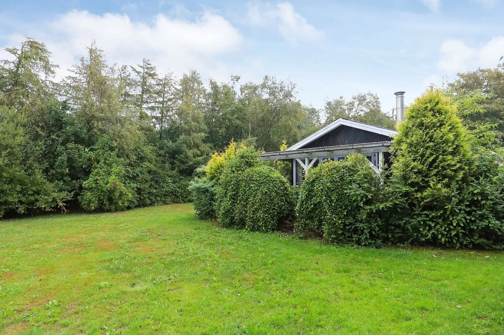 Vrijstaand vakantiehuis in Roslev met terras-Buitenlucht