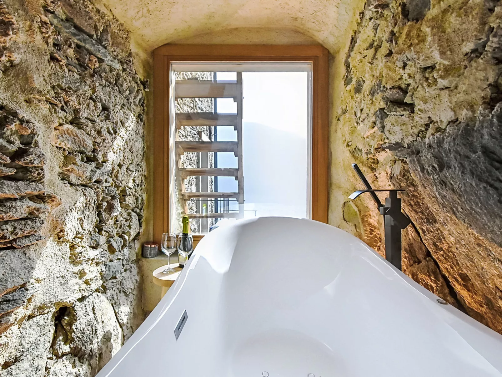 Al Vignale - La Grotta - Binnen