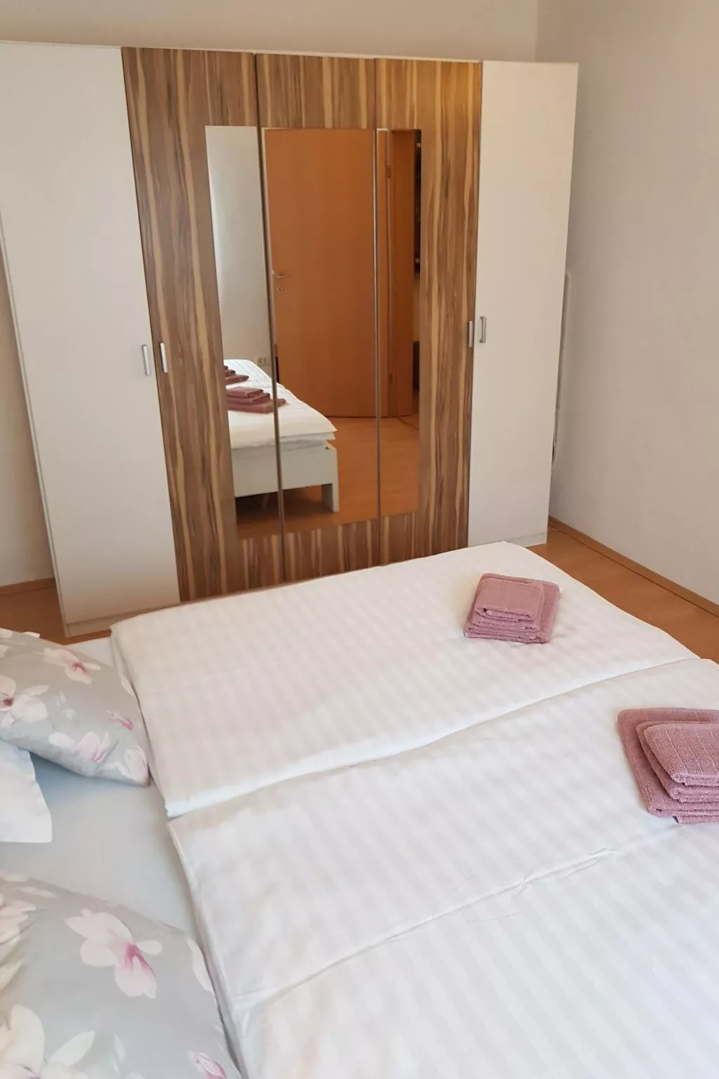 Wohnung mit Schwimmbad - Image-tags.info