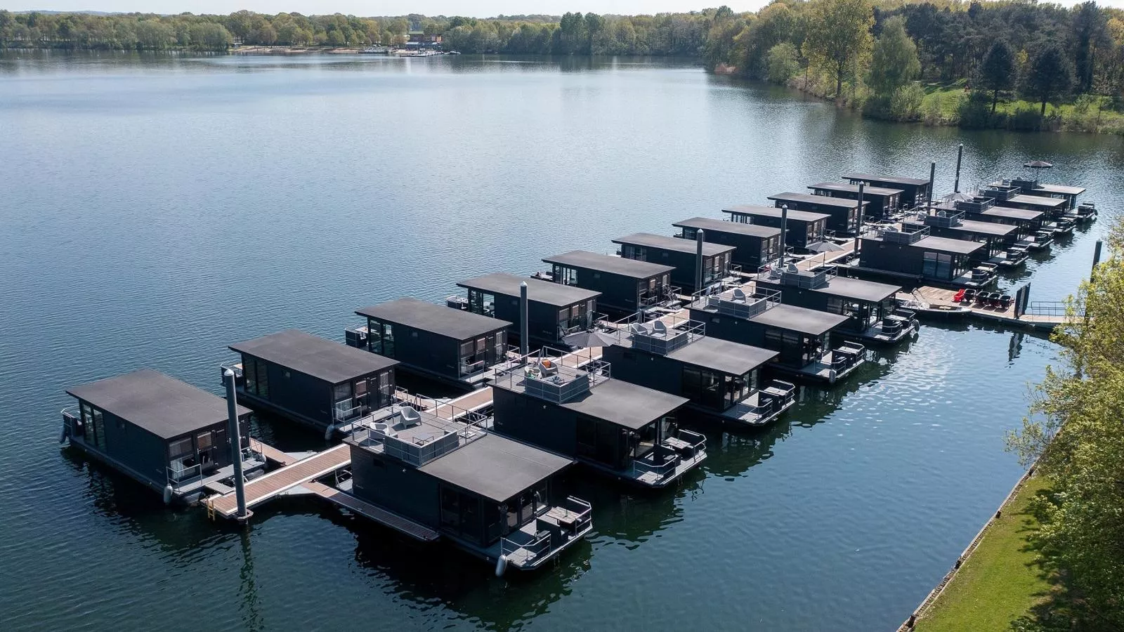 Floating in Limburg-Gebieden zomer 1km