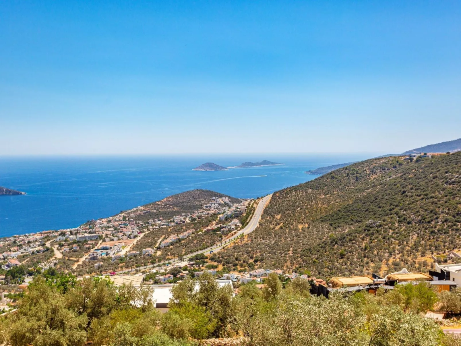 Villa Bajon mit Infinitypool und Meerblick - Buiten