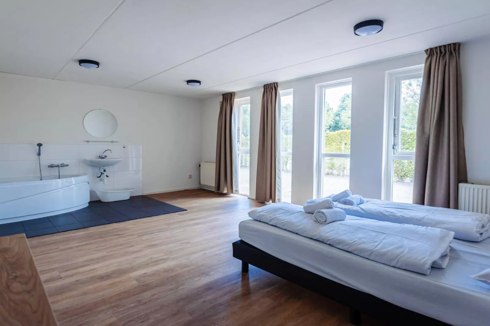 16 - Persons Family bungalow - Slaapkamer