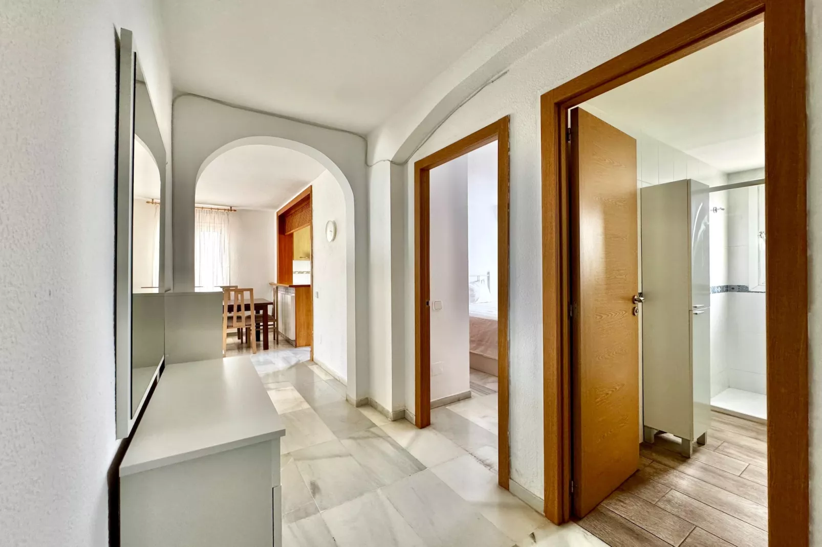 Golf Center 13 1-24 - Overloop