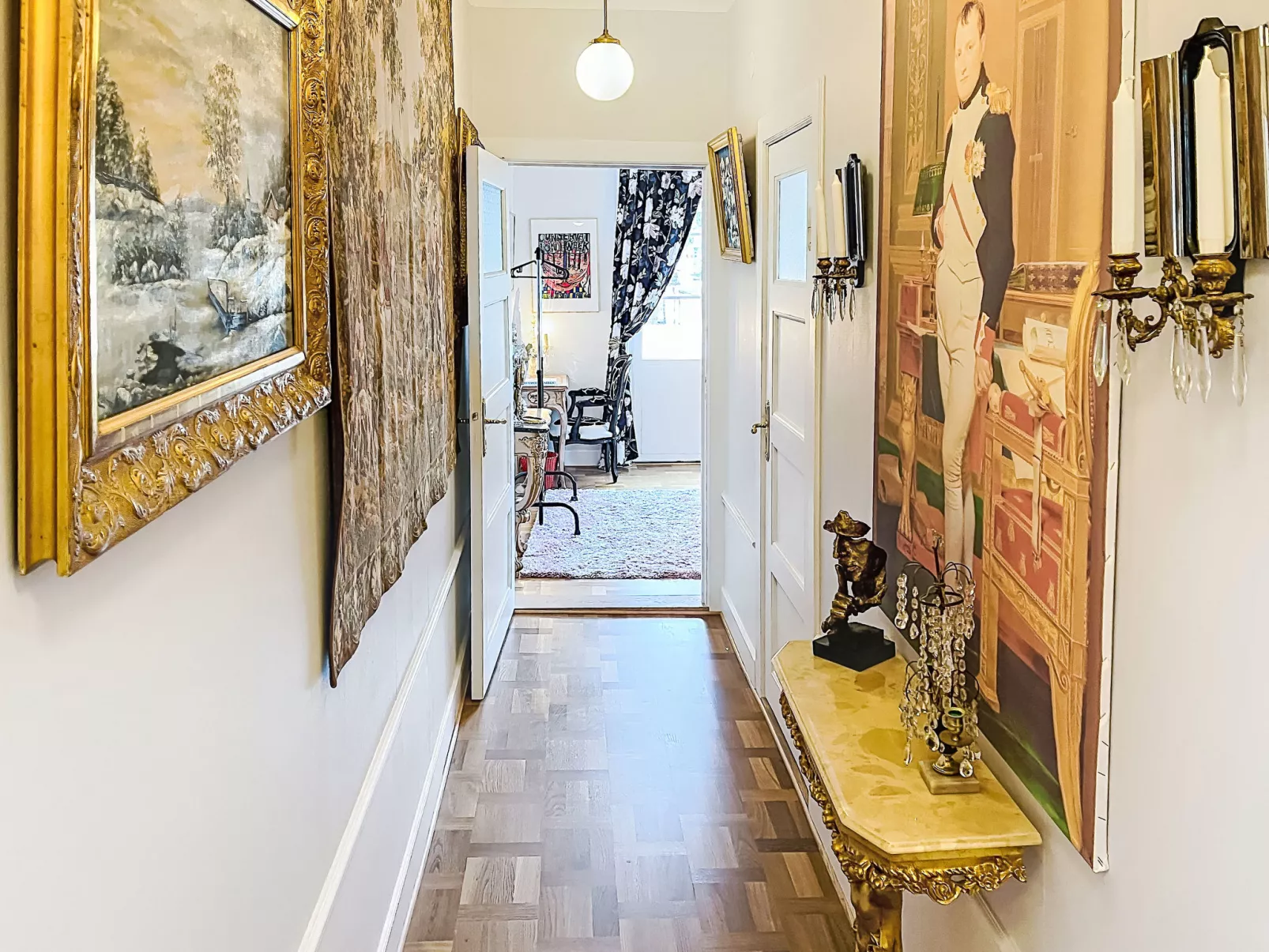 Herrgården - Binnen