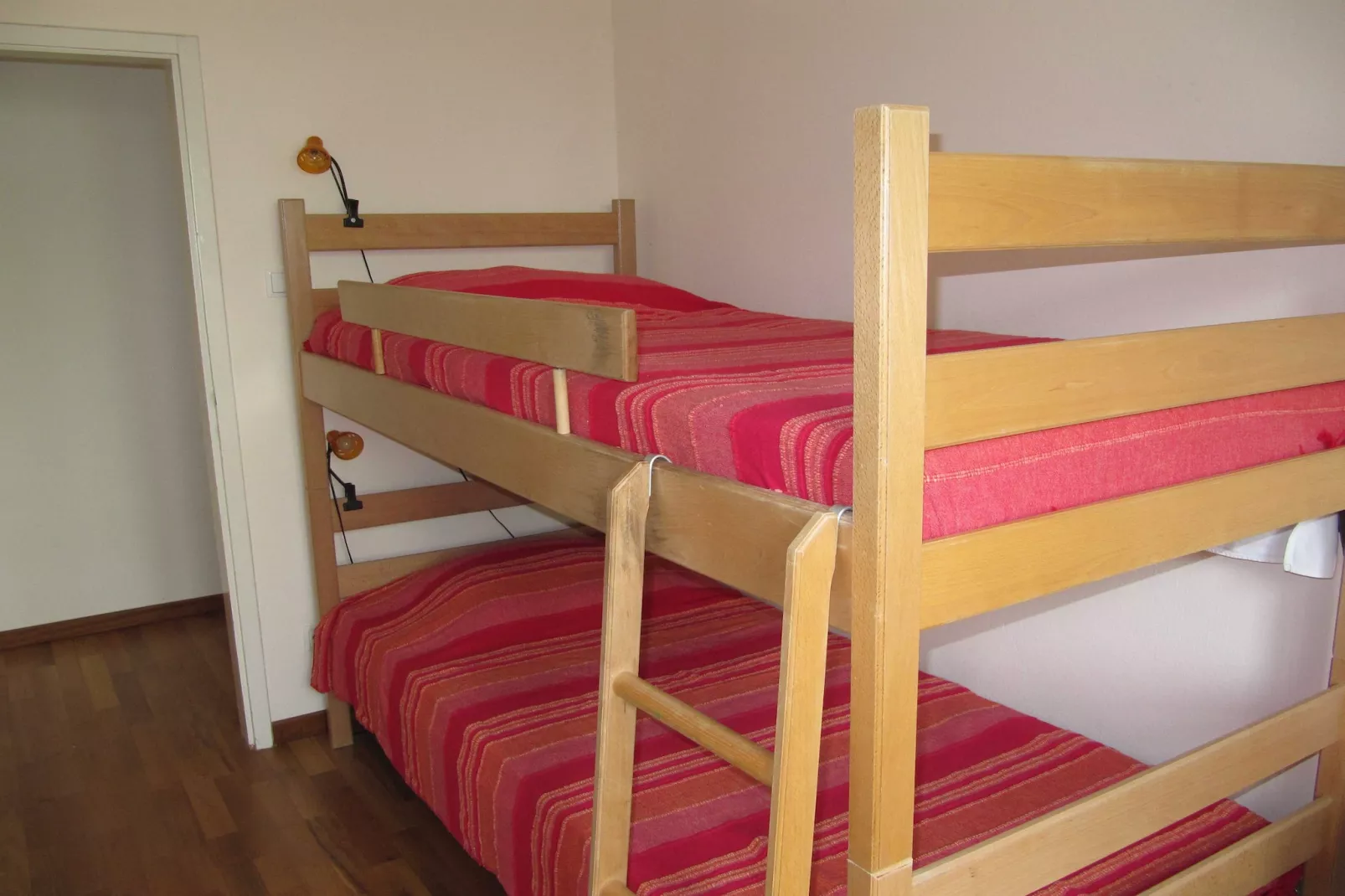 Beach House Nono - Four Bedroom Villa with Swimming Pool - Slaapkamer