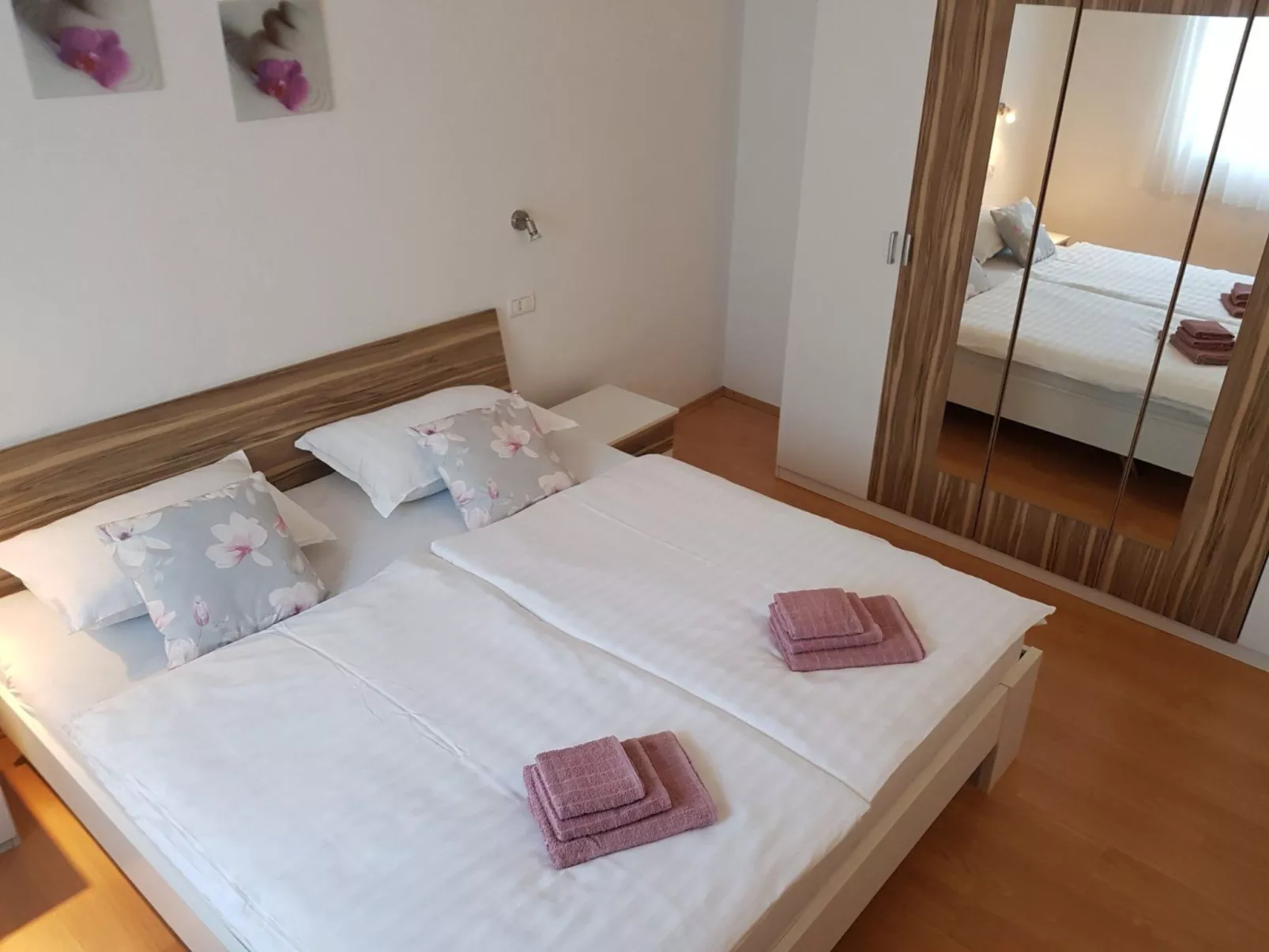 Wohnung mit Schwimmbad - Image-tags.info