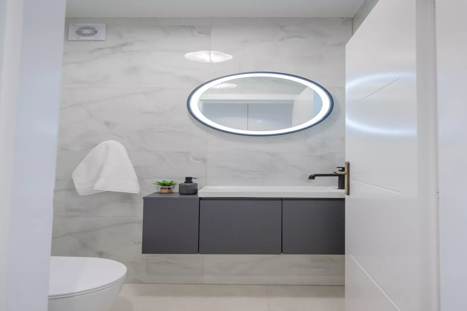 UNIQUE VILLA PIETRA - Badkamer