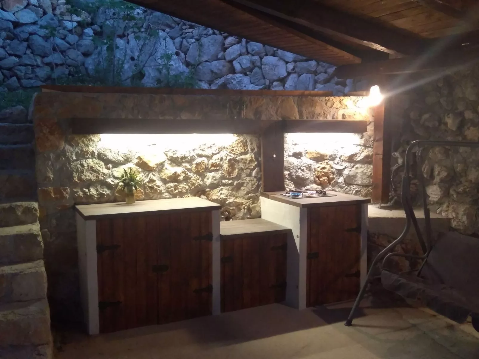 Mit Pool in Lukovo Sugarje - Buiten