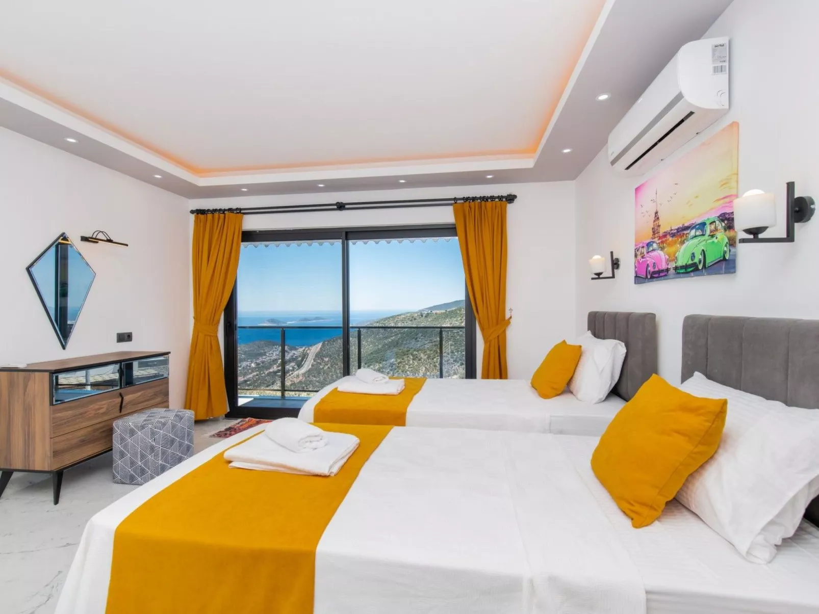 Villa Bajon mit Infinitypool und Meerblick - Binnen