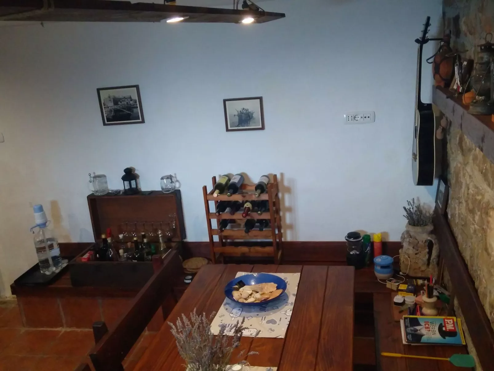 Mit Pool in Lukovo Sugarje - Binnen