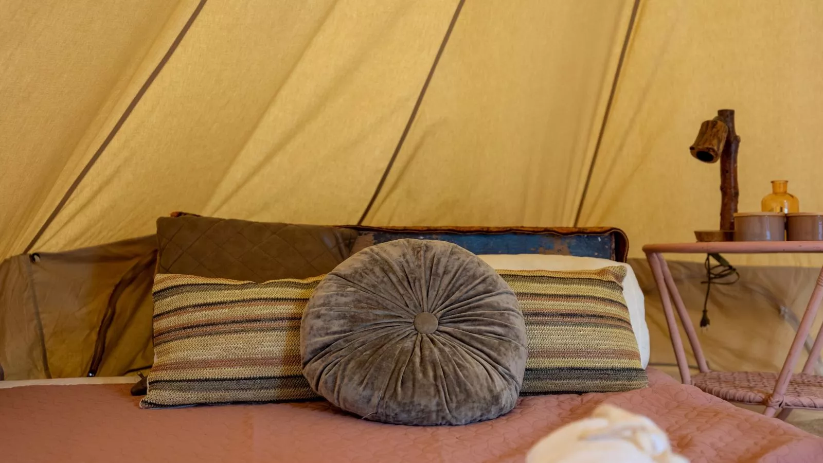 Glamping Kniphorst-Slaapkamer