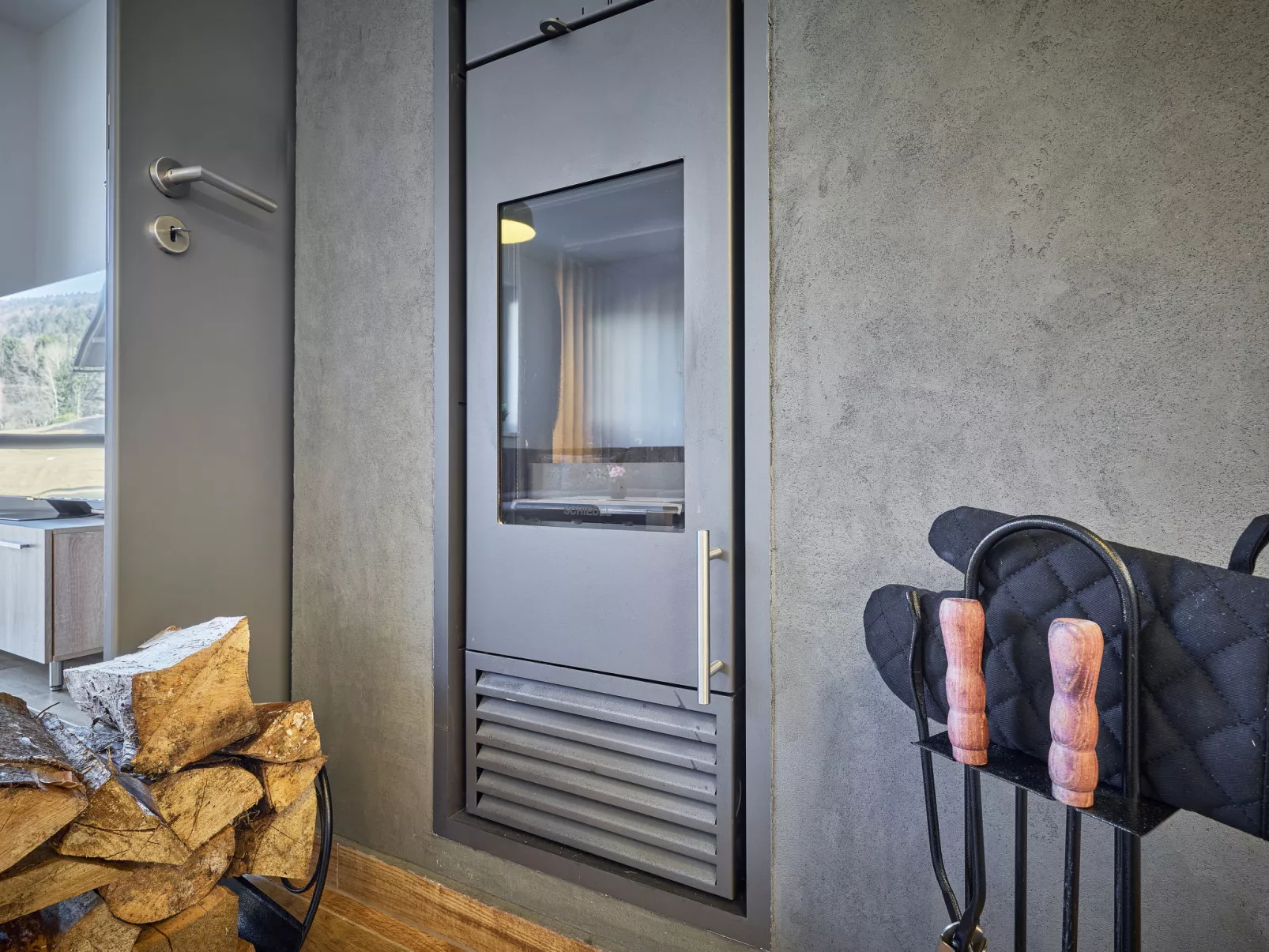 Sunny Terrace Oasis - Binnen