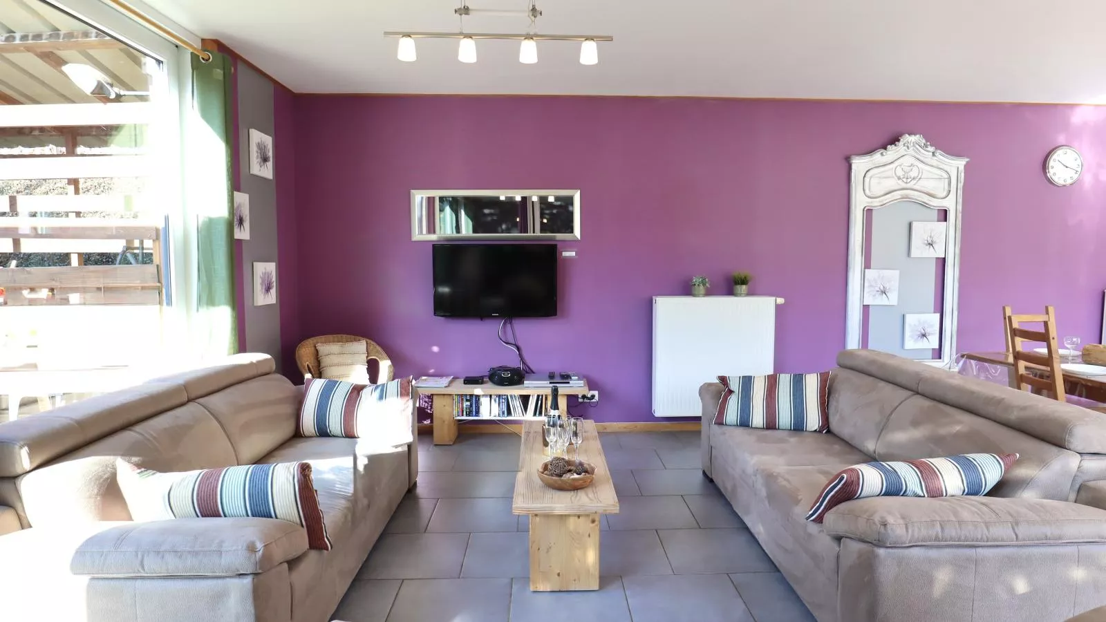 Well Coom - Woonkamer