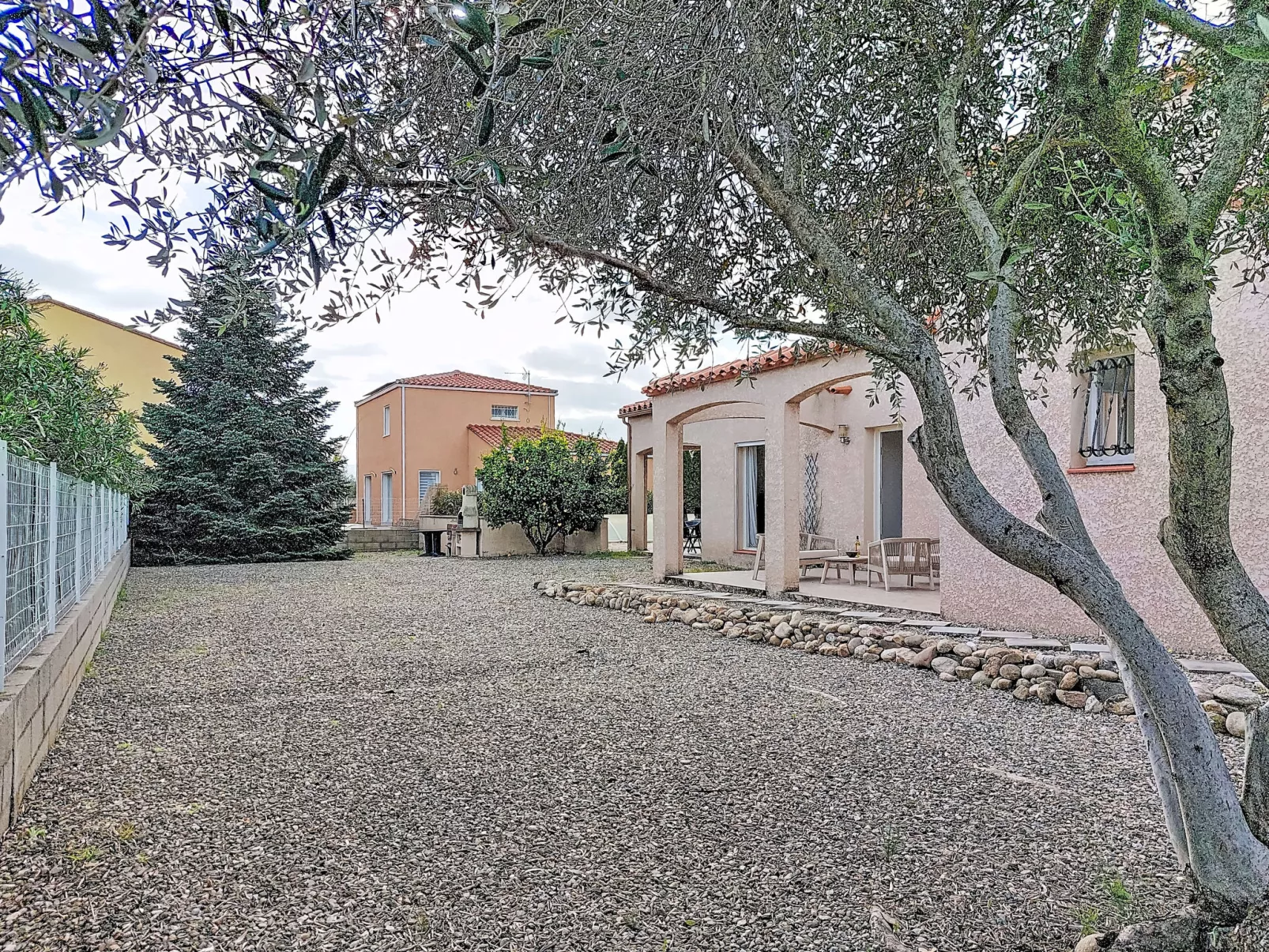 Villa Brouilla - Buiten