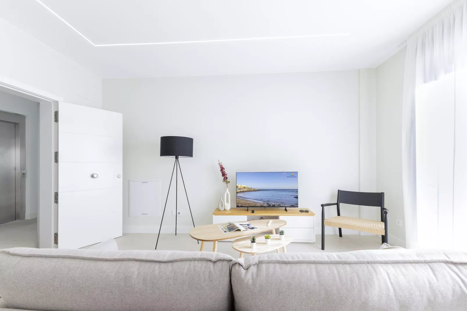 BRISAMAR III										 - Woonkamer