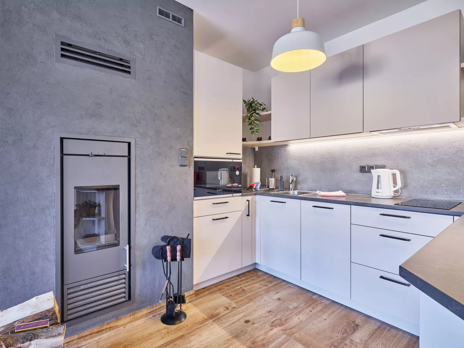 Sunny Terrace Oasis - Binnen