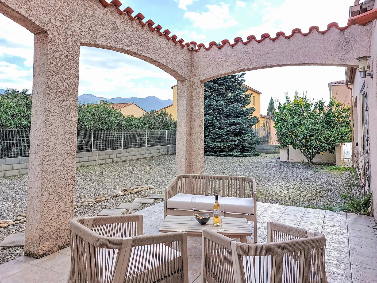 Villa Brouilla - Buiten