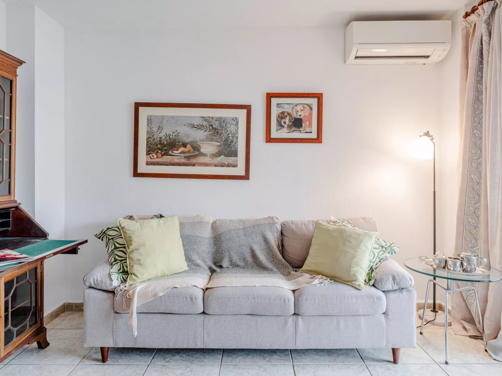 Puerto Javea - Binnen